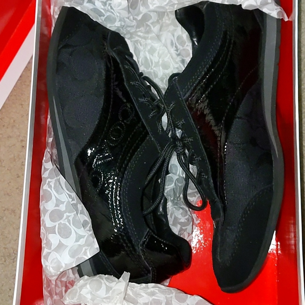 Women's Coach tie casual shoes